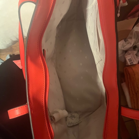 Kate Spade summer pink tote! Perfect for your summer wardrobe on vaca or @ work! - Picture 5 of 7